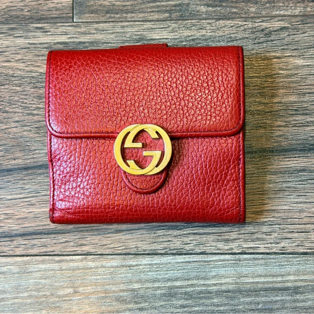 Gucci Interlocking G Bifold Wallet in red pebbled leather authentic genuine - Picture 16 of 16